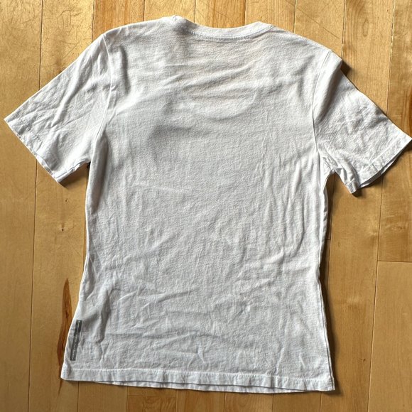 Women's T-shirt Bundle (2) - Picture 4 of 8